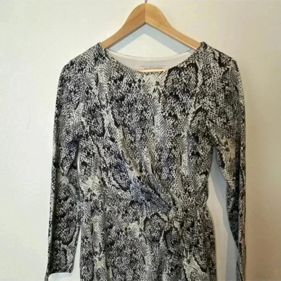 Julia Jordan Snakeskin Twist Asymmetrical Dress - Picture 7 of 8